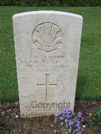 Coriano Ridge War Cemetery - Toach, George