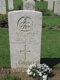 Coriano Ridge War Cemetery - Tucker, William Henry