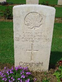 Coriano Ridge War Cemetery - Underwood, Ralph G.