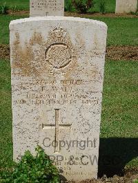 Coriano Ridge War Cemetery - Wade, Frank