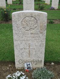 Coriano Ridge War Cemetery - Warrener, Albert J.