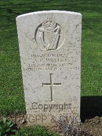 Coriano Ridge War Cemetery - Waters, Albert Kitchener