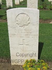 Coriano Ridge War Cemetery - Whalen, Leonard J.