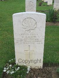 Coriano Ridge War Cemetery - White, Morris Donkin