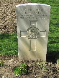 Coriano Ridge War Cemetery - Whyatt, Bernard