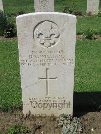 Coriano Ridge War Cemetery - Williams, Douglas Kenneth