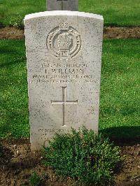 Coriano Ridge War Cemetery - Williams, Trevor