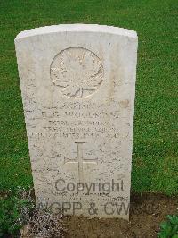 Coriano Ridge War Cemetery - Woodman, Edward George