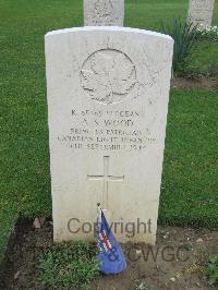 Coriano Ridge War Cemetery - Wood, Alvin Stewart