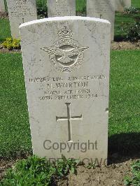 Coriano Ridge War Cemetery - Worton, Norman