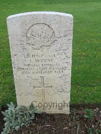 Coriano Ridge War Cemetery - Wynne, Charles