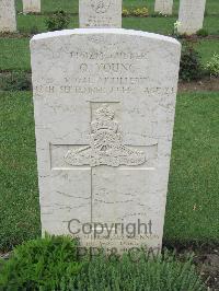 Coriano Ridge War Cemetery - Young, Oswald