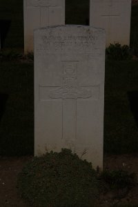 St. Souplet British Cemetery - Ballard, Oliver Charles