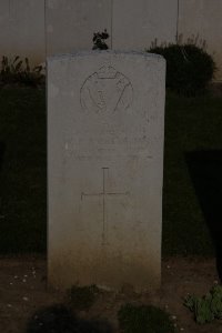 St. Souplet British Cemetery - Bickers, W P