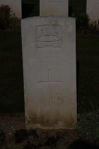 St. Souplet British Cemetery - Brown, L