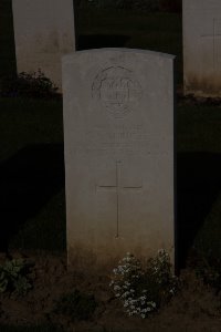 St. Souplet British Cemetery - Burnett, C E