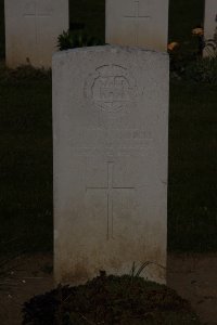 St. Souplet British Cemetery - Campbell, J S W