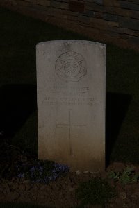 St. Souplet British Cemetery - Cole, T W