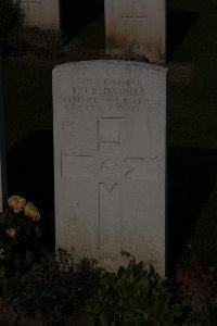 St. Souplet British Cemetery - Daniels, F J R