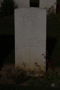 St. Souplet British Cemetery - Davies, W