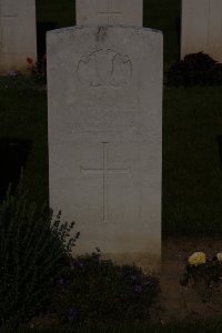 St. Souplet British Cemetery - Duff, John MacKenzie