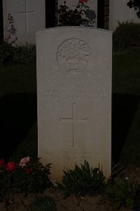 St. Souplet British Cemetery - Edge, Alexander