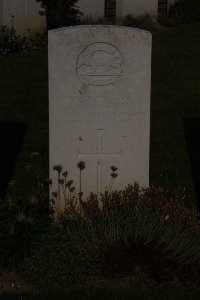 St. Souplet British Cemetery - Freeman, J W