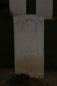 St. Souplet British Cemetery - Fryer, A