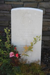 St. Souplet British Cemetery - Grundy, F