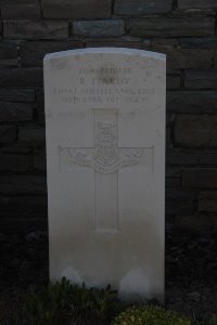 St. Souplet British Cemetery - Hardy, Robert