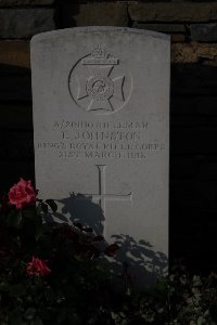 St. Souplet British Cemetery - Johnston, E