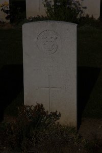 St. Souplet British Cemetery - Jones, J