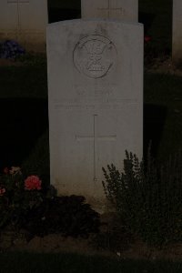 St. Souplet British Cemetery - Lewis, W