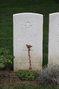 Hanover War Cemetery - Aikman, William McAlister