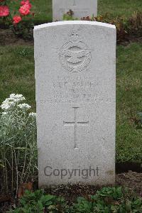 Hanover War Cemetery - Allden, Basil Eric Edward