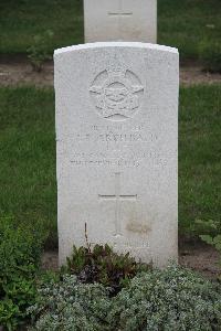 Hanover War Cemetery - Archibald, Lewis Percival