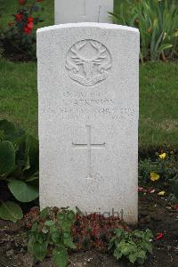 Hanover War Cemetery - Atkinson, Robert