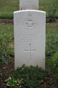 Hanover War Cemetery - Austin, Harry