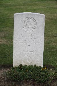 Hanover War Cemetery - Axtell, Arthur George