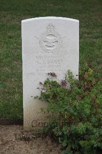 Hanover War Cemetery - Bailey, Clifford John