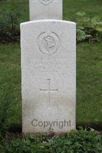 Hanover War Cemetery - Baker, Stanley William