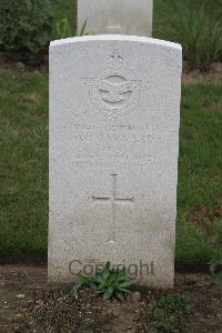 Hanover War Cemetery - Barnard, Donald George