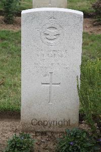 Hanover War Cemetery - Barnes, Victor Joseph