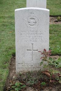 Hanover War Cemetery - Barringer, Ronald Alfred