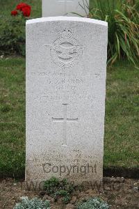 Hanover War Cemetery - Barry, George Donald