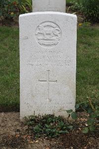 Hanover War Cemetery - Batson, Sidney Joseph