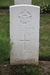 Hanover War Cemetery - Baudinette, Ivan Sydney