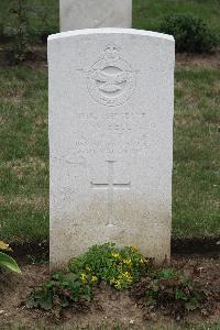 Hanover War Cemetery - Bell, William