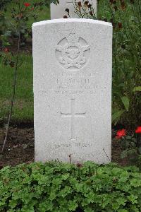 Hanover War Cemetery - Birch, Ernest Hugh