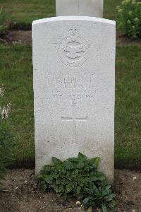 Hanover War Cemetery - Blake, William Enos